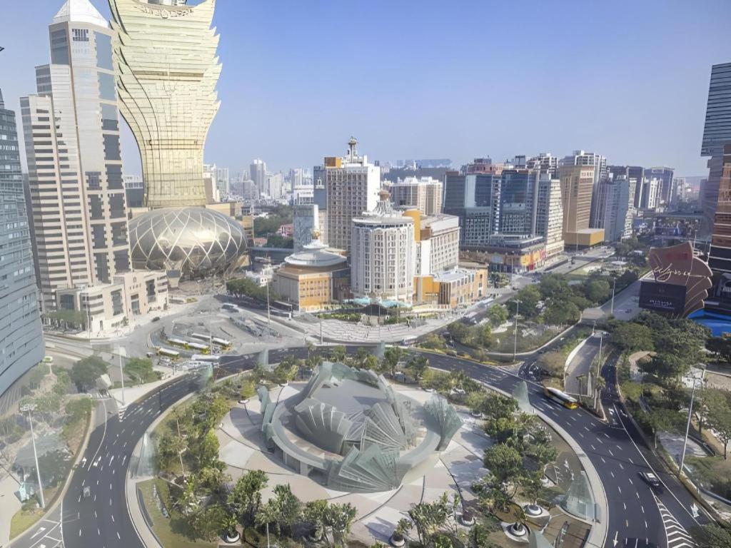 Yoho Resorts World Hotel Macau Exterior photo